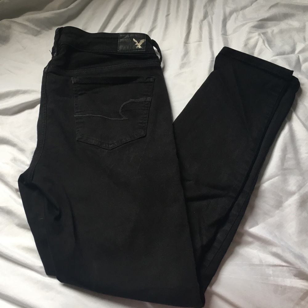 Black distressed American eagle jeans